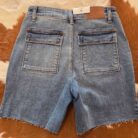 Sammy-Mid Rise Bermudas With Back Flap Pockets