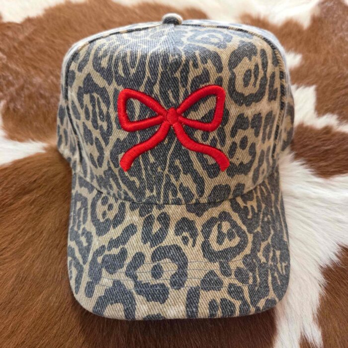 Leopard Print With Embroidered Red Bow Women’s Trucker Hat