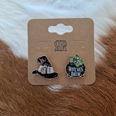 Witch Hat and Brew Enamel Post
