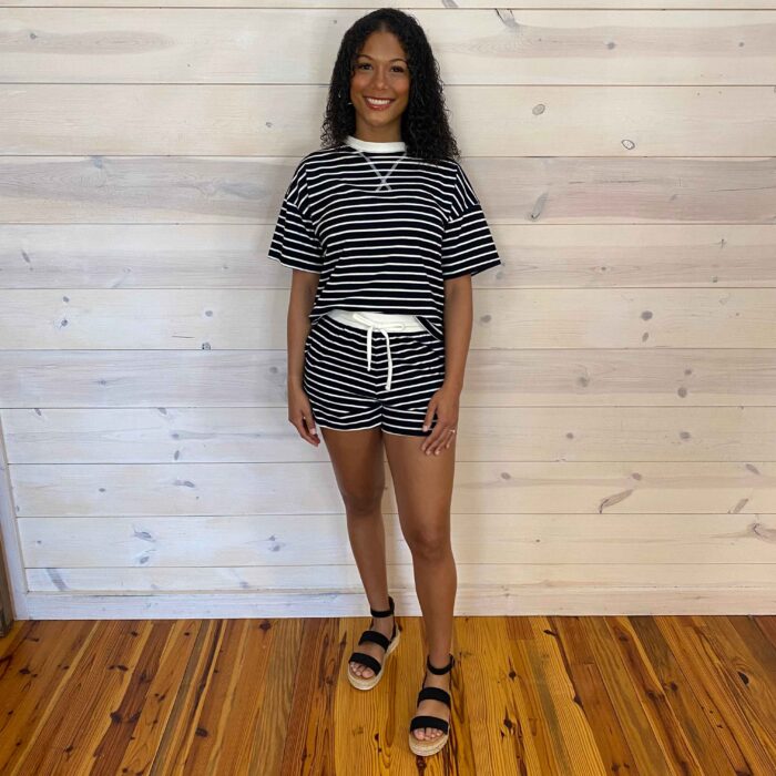 Striped Round Neck Tee And Shorts Set With Pockets