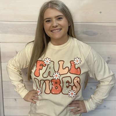 Fall Vibes Daisies Graphic Long Sleeve Tee