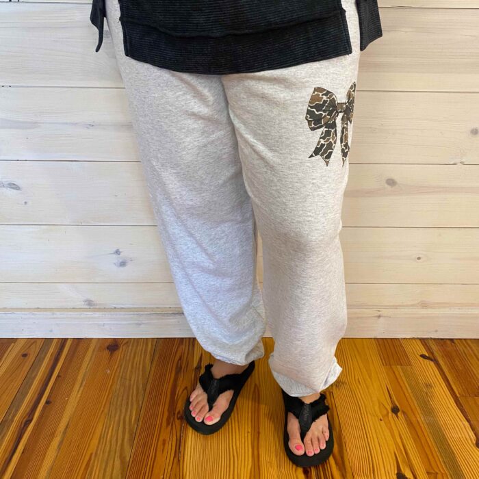Big On Bows Graphic Sweatpants