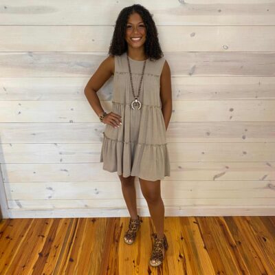 Dreamy Tiers Sleeveless Dress With Pockets